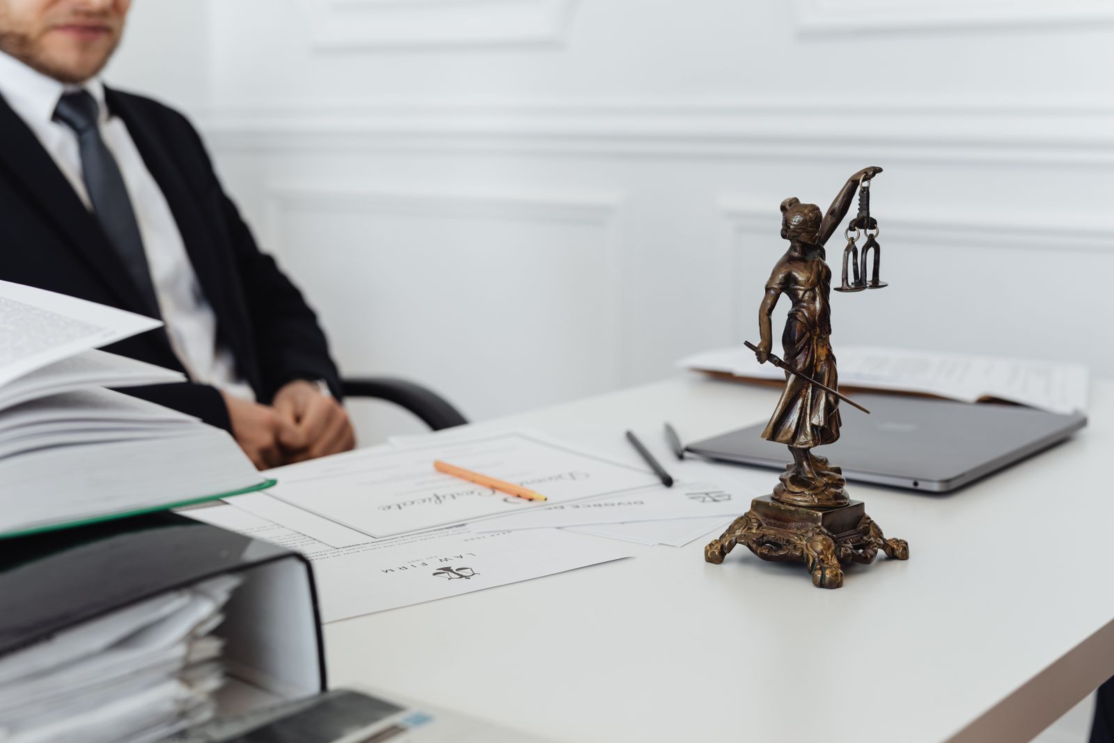 Conseiller juridique au travail